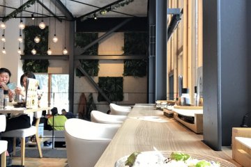 Take a view by the window and watch the four seasons of Hokkaido