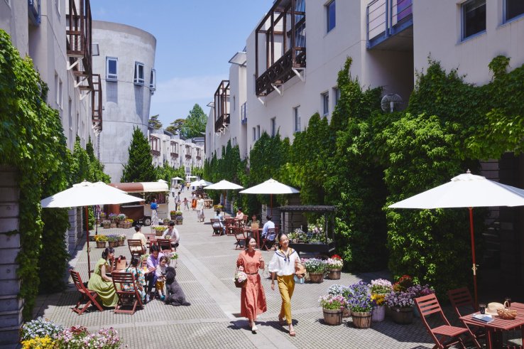 Stroll down a European inspired streetscape in Japan