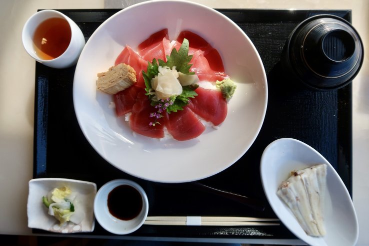 Fresh maguro don!
