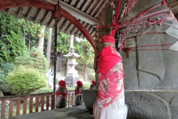 Ovoid holy statue