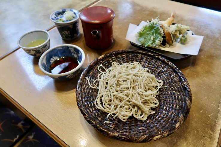 Jindaiji soba with vegetable tempura