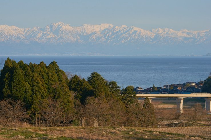 Tateyama mountain range over the sea