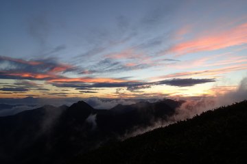 <p>Sedikit cahaya terakhir</p>
