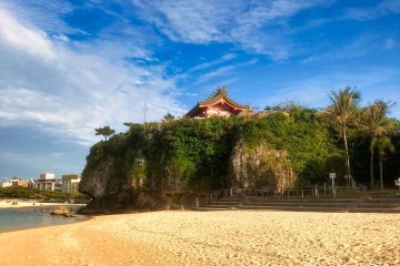Naminoue Shrine from the beach