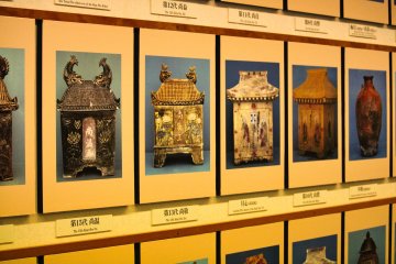  Pictures of the many urns at Tamaudun 