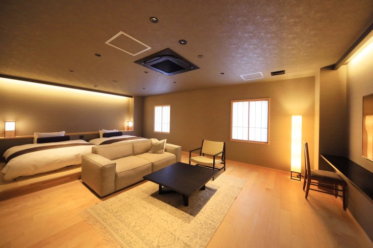 Deluxe Suite