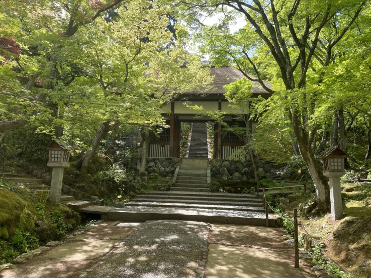 Nio-Mon Main Gate