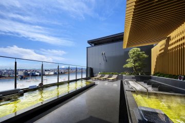 Outdoor hot springs with view of Mt. Fuji