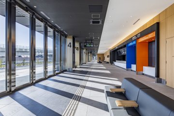 Bus terminal