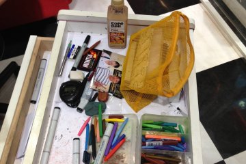 Some of the tools used by the artist