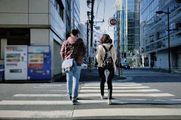 Any Wear, Anywhere: Clothing Rental to Travelers