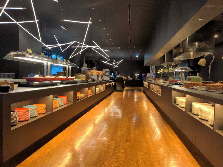 Impressive lighting at GROTTO, the grill restaurant