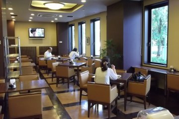 <p>The breakfast room</p>