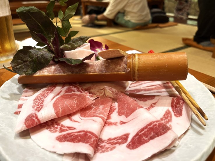 Agu pork is elevated to the next level, by sourcing pigs that are raised on a diet of Bunashimeji Mushrooms, which has a buttery and nutty flavour
