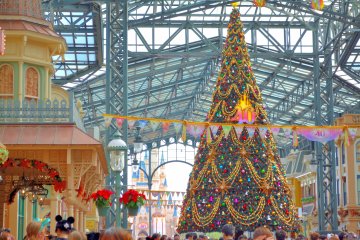 Tokyo Disney Resort Christmas Special Event 2023