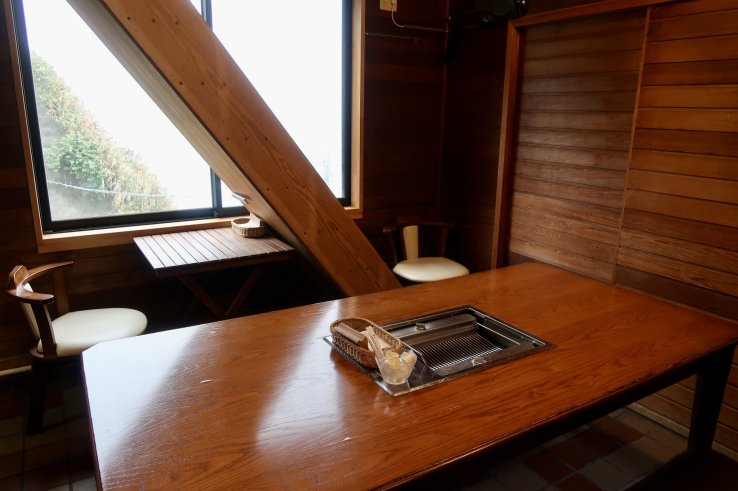 `AILANA’s wooden interior
