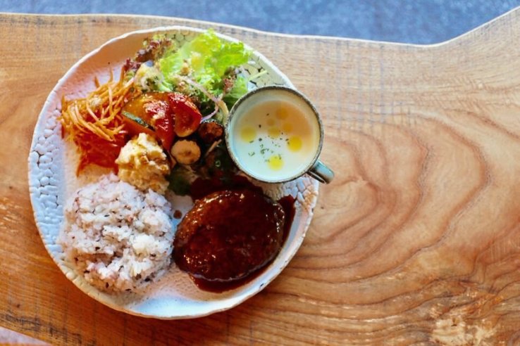 Lunch at Hotoritei Cafe