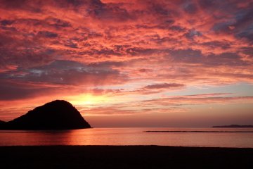 Sunset at Kikugahama Beach