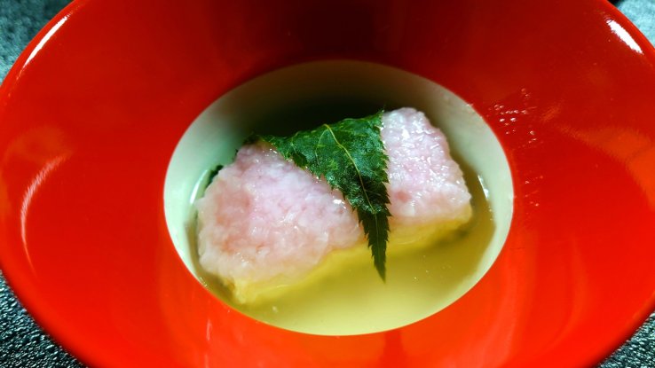 Steamed yuba with cherry leaf