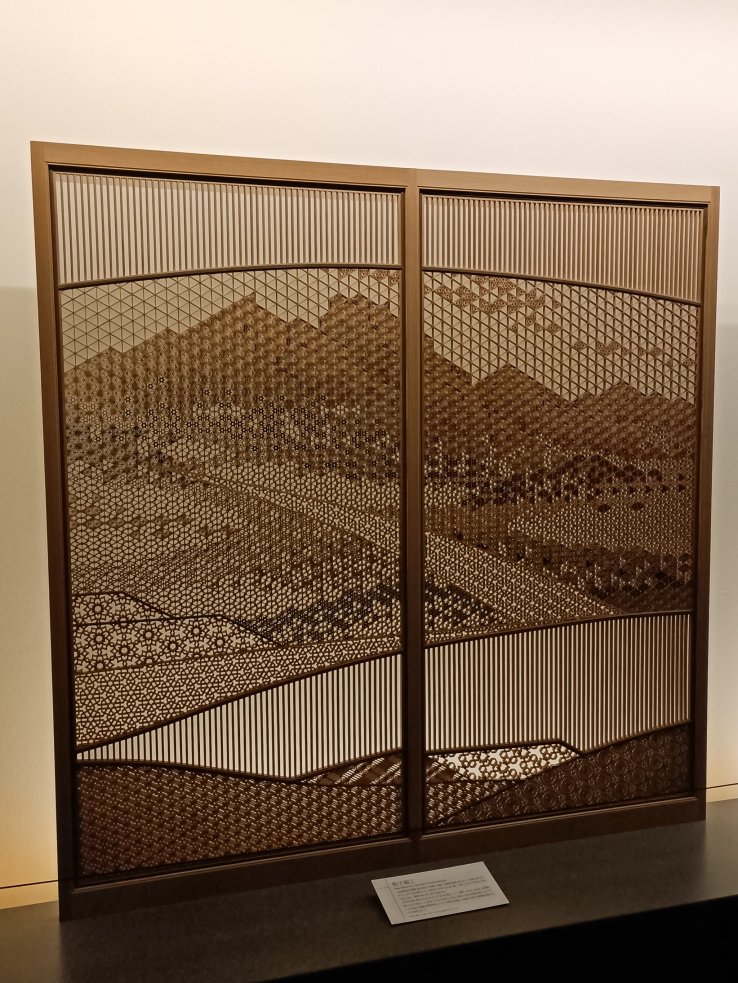 Picture in wood