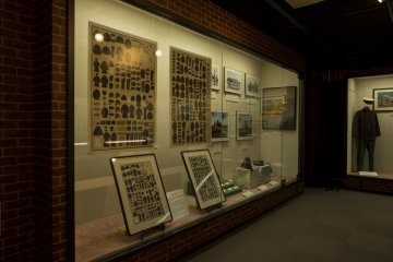 These diagrams show the uniforms of the Meji Restoration at the Metropolitan Police Museum at Kyobashi