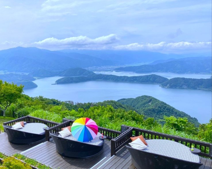 Ms. Kawaguchi admiring the view of the Five Lakes of Mikata