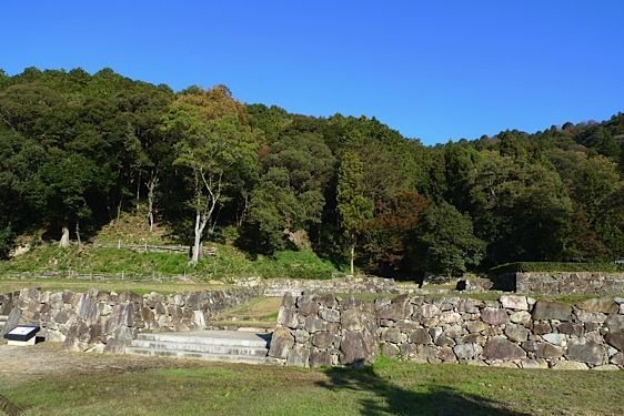 Entrance to the castle ruins