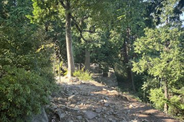 Trail that leads back to the main entrance