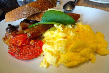 full aussie breakfast (¥1,800)