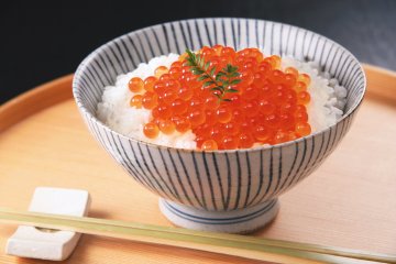 Ikura sur du riz