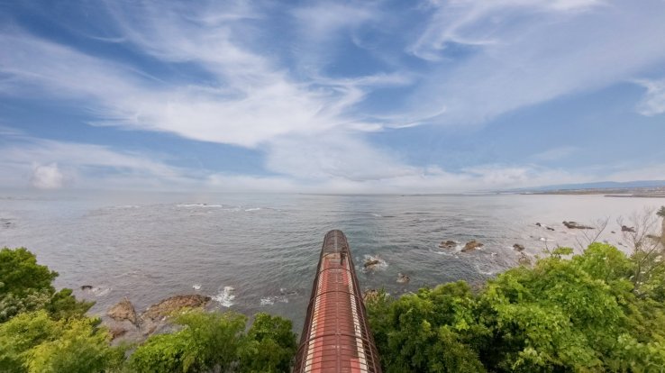 Shiomidai Observatory’s ocean walkway