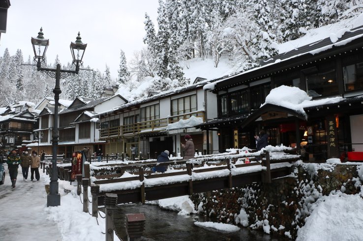 Although it's a beautiful destination year round, Ginzan Onsen is best known for its wintery streetscapes