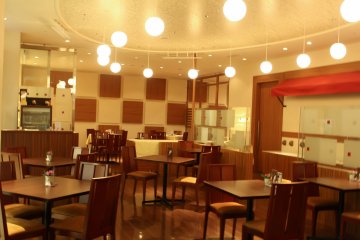 Tasteful dining area