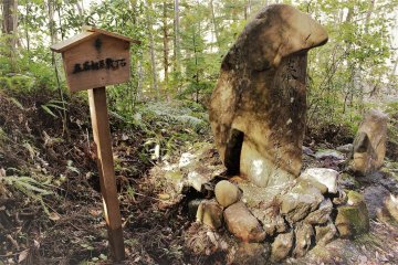 One of the many historical markers along the trail 
