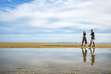 岐波海水浴場鏡面般的潮汐池