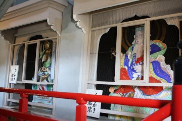 <p>Di antara 20 dewa-dewa Anda akan menemukan Kishimo-jin, "ibu dewi iblis' yang asalnya adalah iblis pelahap anak yang mengerikan, sampai Buddha besar mengubahnya</p>

