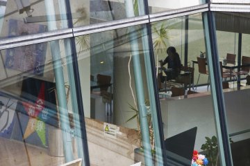 The tearoom seen from another perspective
