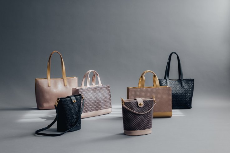 INDEN-YA’s handbags