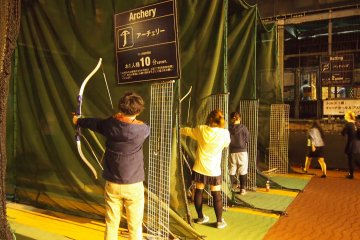 I tried archery for the first time at Round1 Spocha.
