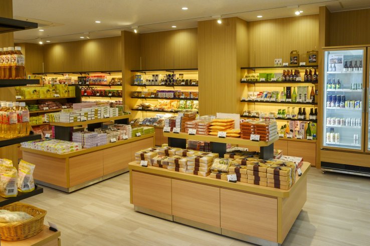 Hotel store