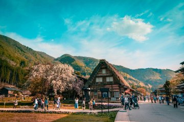 Shirakawa-go Named on World's Top Small Towns List