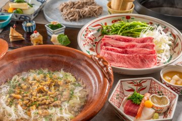 Seasonal kaiseki cuisine (specific meals change throughout the year)