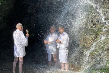 Ashimi Waterfall