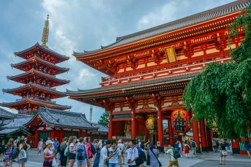 Five-storied Pagoda and Hozomon‎ Gate at Senso-ji
