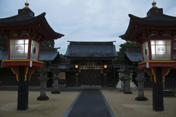 <p>A succession of lanterns indicate the path to the shrine's main hall.</p>