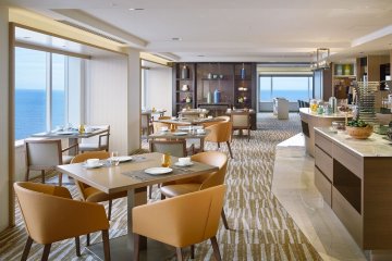 Club Lounge in the Ocean Tower