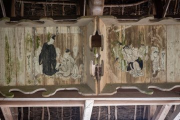 Decorated historical illustrations above Kariyasawa Shinmeigu (刈谷沢神明宮).