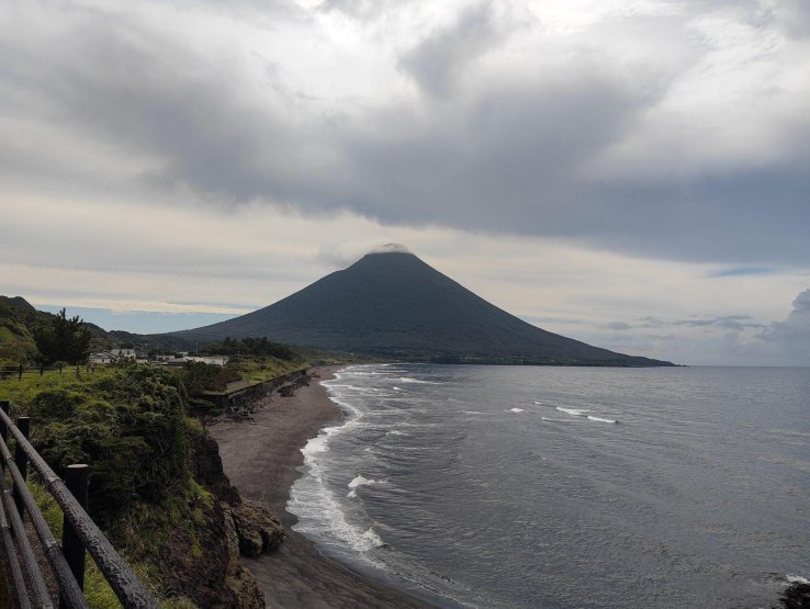 Mt. Kaimon reaching into the clouds