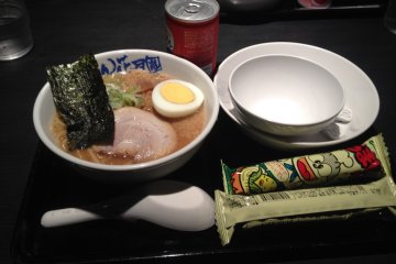 <p>A children's ramen set</p>