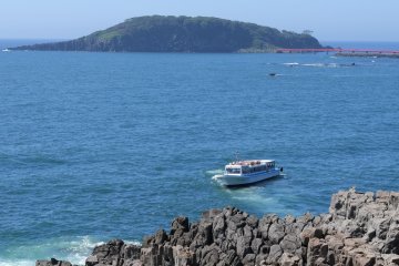 Tojinbo with Views of Oshima
